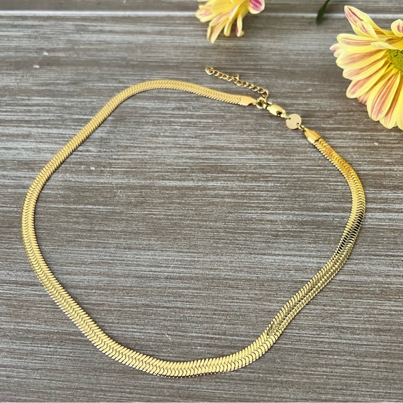 Jennifer Zeuner 14K Hamilton Yellow Gold IP Plated Herringbone Necklace - Picture 3 of 11